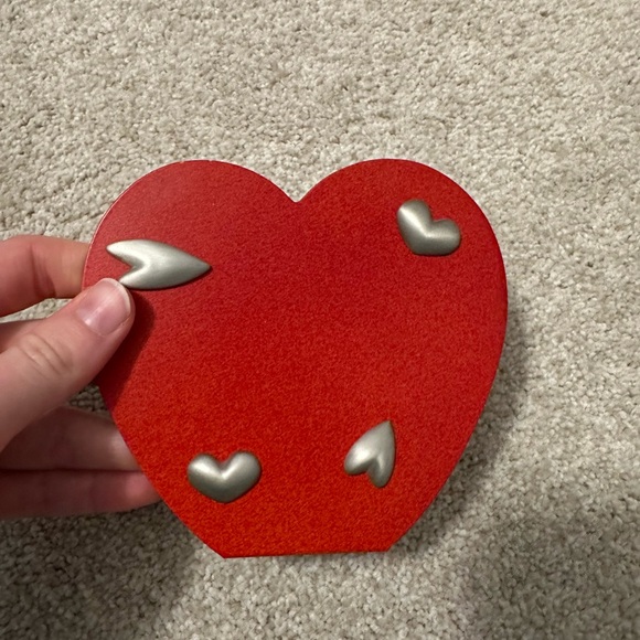 Hallmark Magnetic Heart Frame - Picture 5 of 7